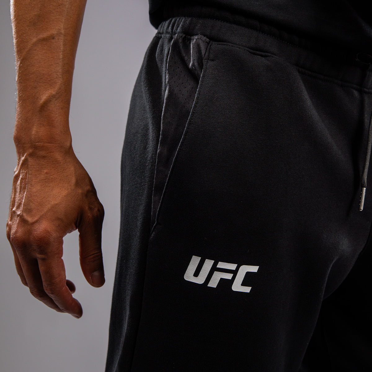 Pantalon pour Hommes UFC Fusion by Venum Replica - Noir - product-type_Pantalons de jogging