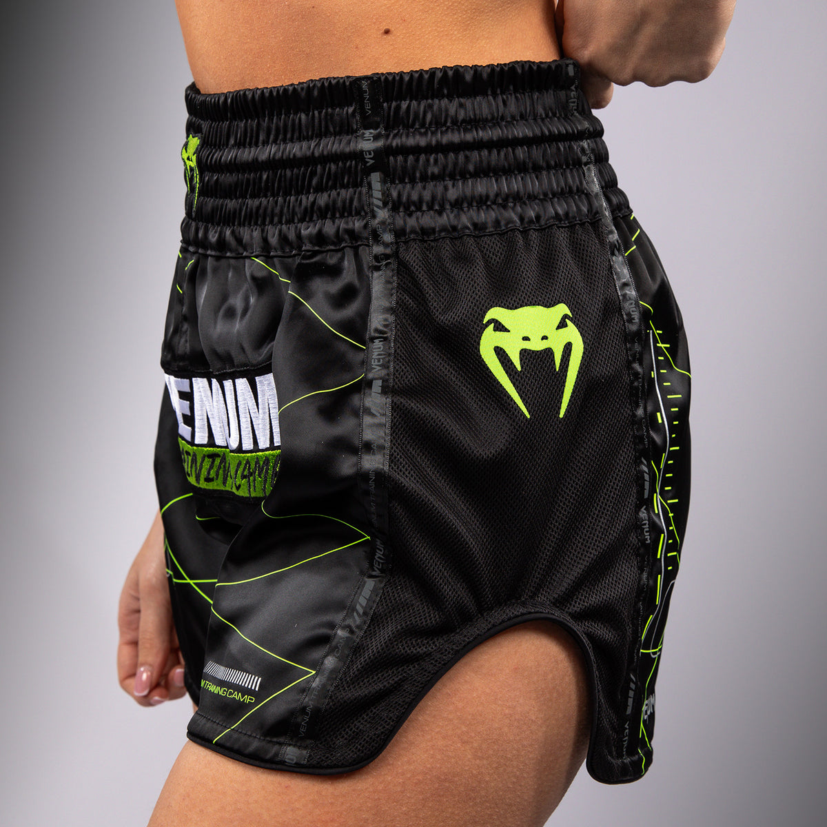 Short de Muay Thai Venum Training Camp 4.0 - Noir/Vert Fluo - product-type_Shorts de Muay Thai
