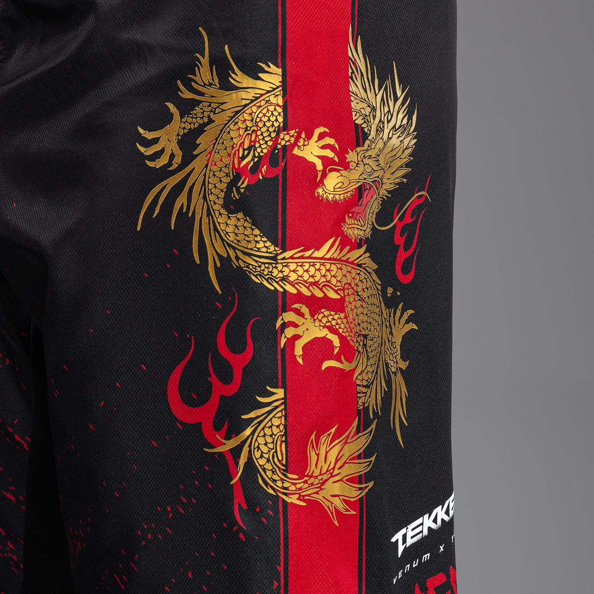 Short de combat Venum x TEKKEN 8 - Marshall Law - Noir/Rouge/Or - product-type_Shorts de MMA