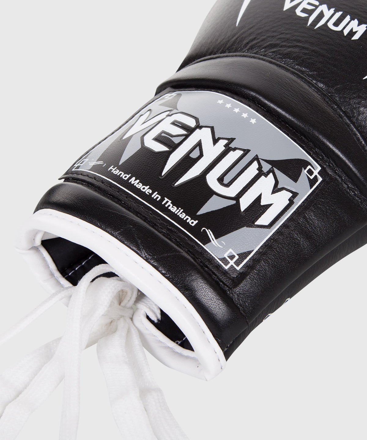 Gants de boxe à lacets Venum Giant 3.0 - Cuir Nappa - Gants de boxe