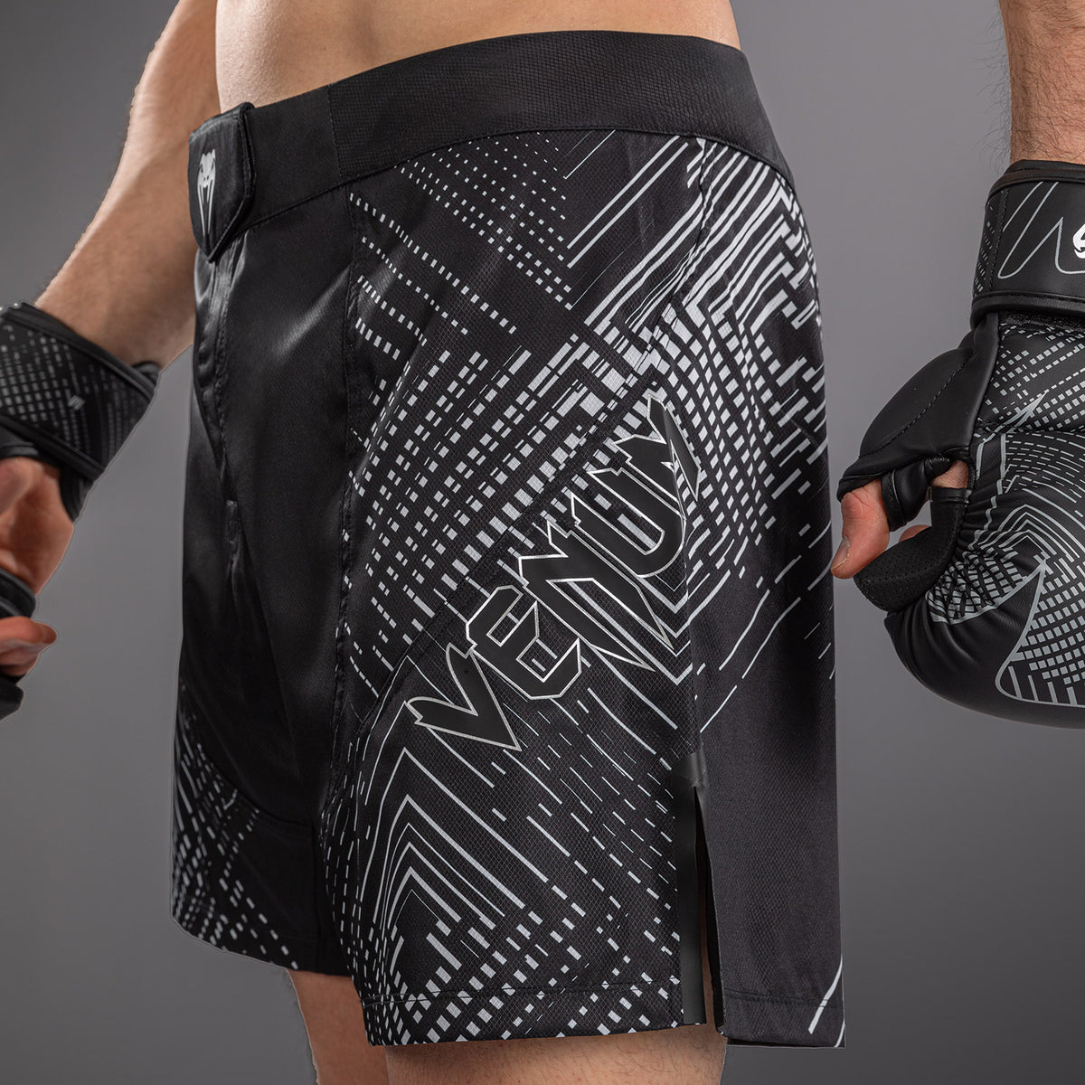 Short de Combat Venum Midnight Fury – Noir/Gris/Argent - product-type_Shorts de MMA