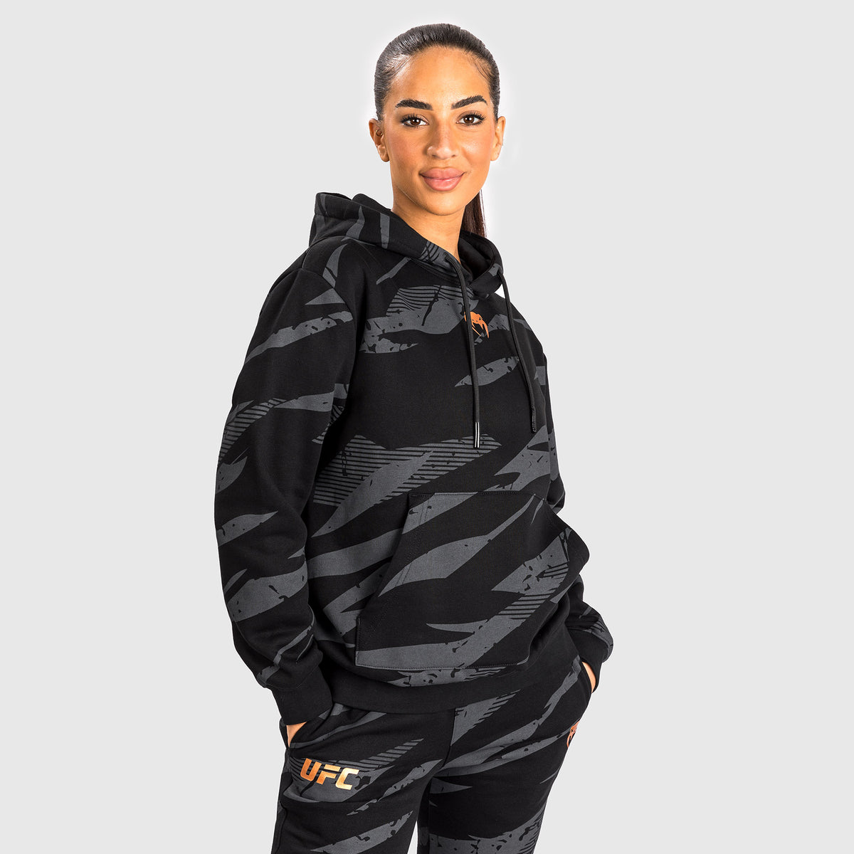 Sweatshirt À Capuche pour Femmes UFC Adrenaline by Venum Fight Week - Urban Camo - product-type_Sweatshirts