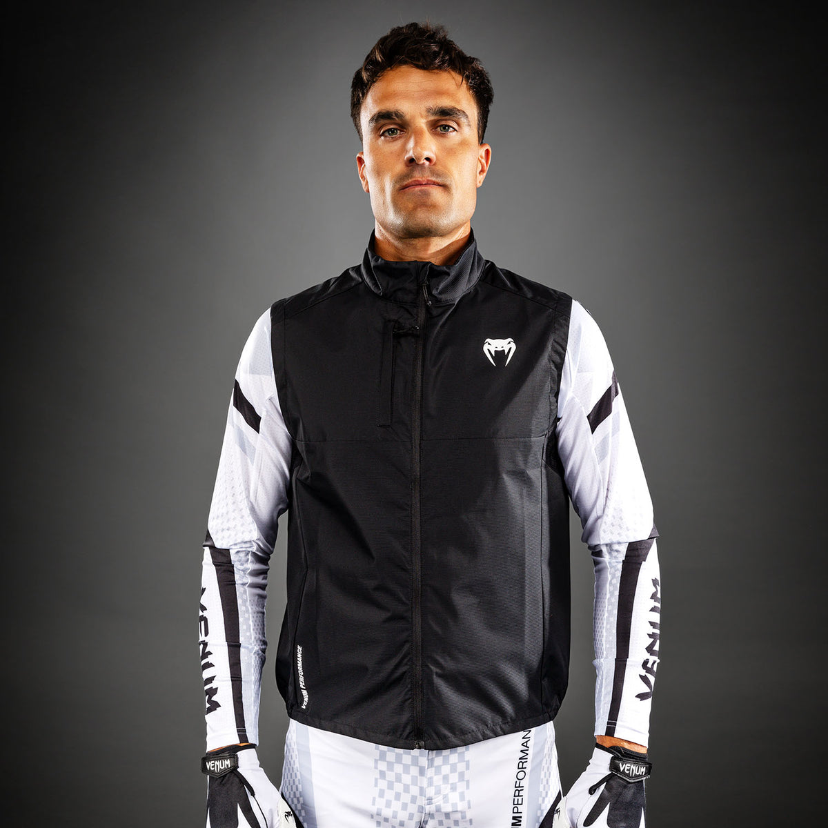 Coupe-vent sans manches Venum MX Basics - Noir/Blanc - product-type_Vestes