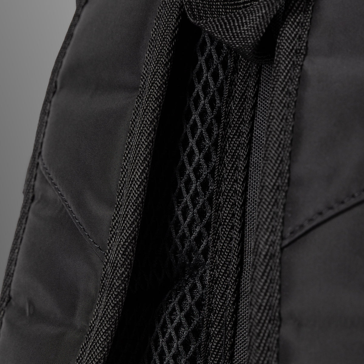 Sac à dos Venum Shockwave (20-25L) - Noir - product-type_Sacs de sport