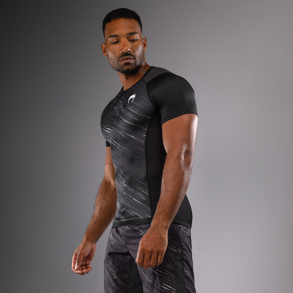 Rashguard Manches Courtes Venum Rapid - Noir/Gris Orage - product-type_T-Shirts de Compression
