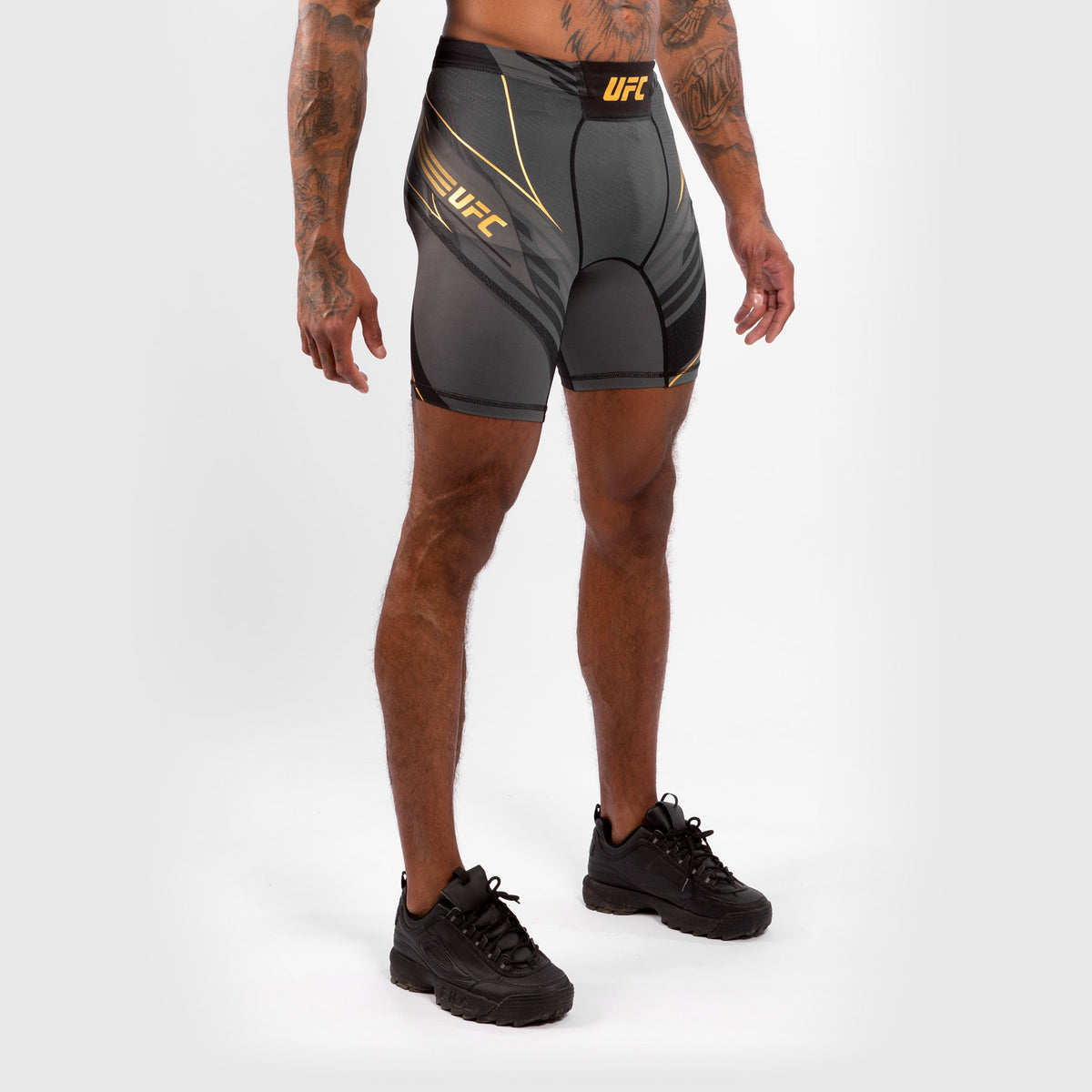 Short de Vale tudo Homme UFC Venum Authentic Fight Night - Coupe Longue - Noir - product-type_Shorts de compression
