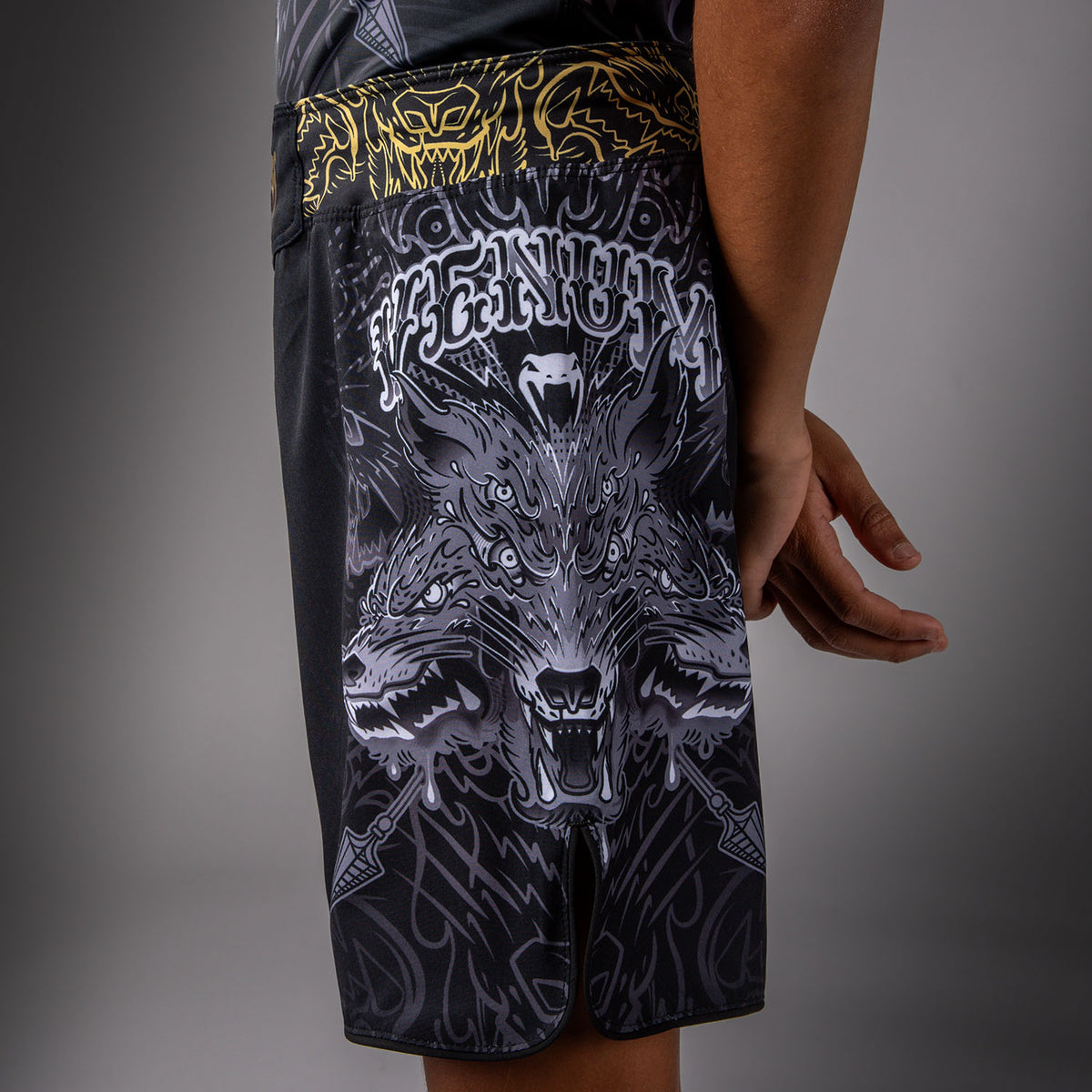 Short de Combat Pour Enfants Venum Wolf Atak – Noir/Gris - product-type_Shorts de MMA