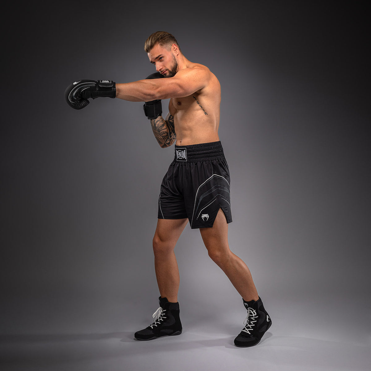 Short de Boxe Venum Streamline – Noir/Blanc - product-type_Shorts de boxe
