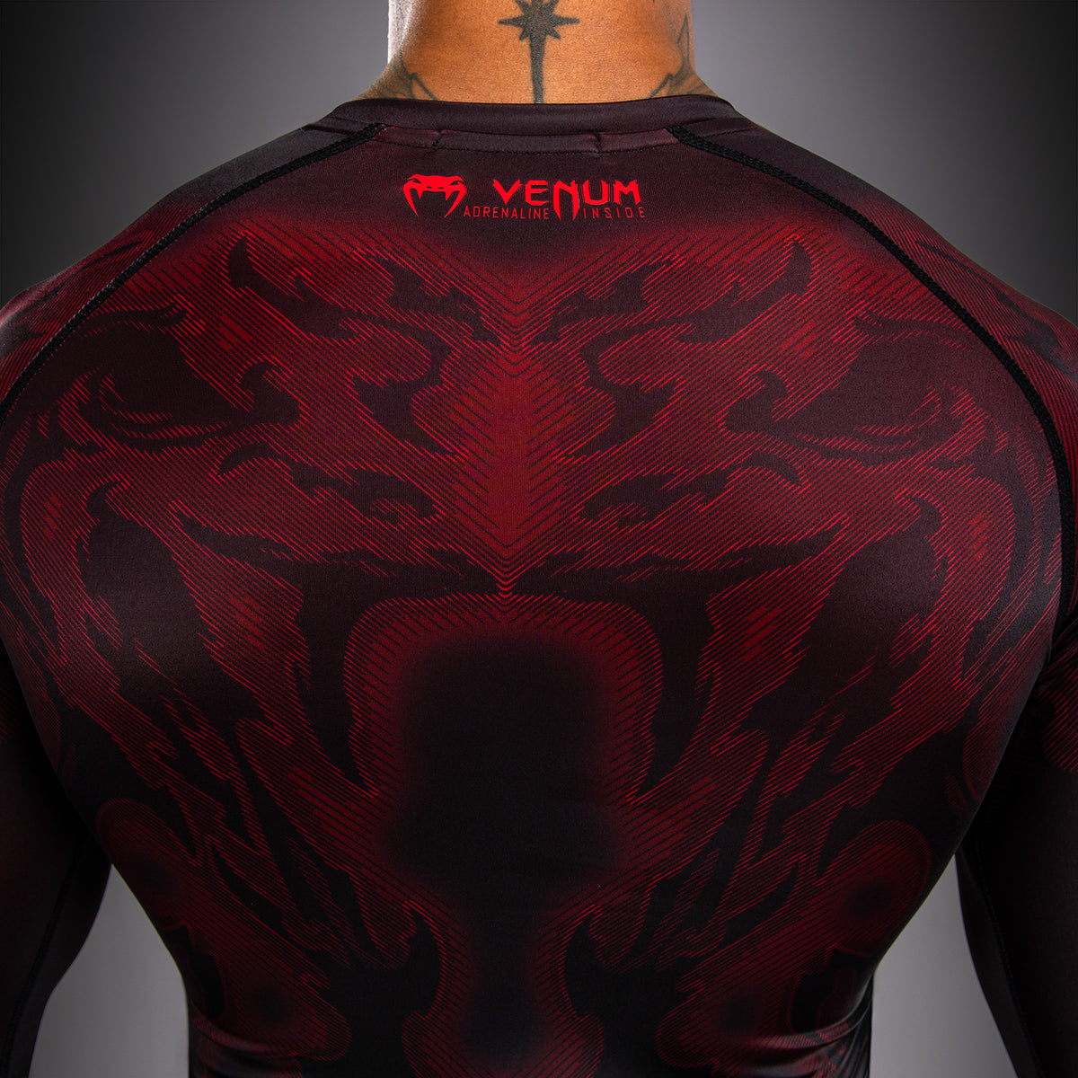 Rashguard à Manches Longues Venum Spectre – Noir/Rouge - product-type_T-Shirts de Compression
