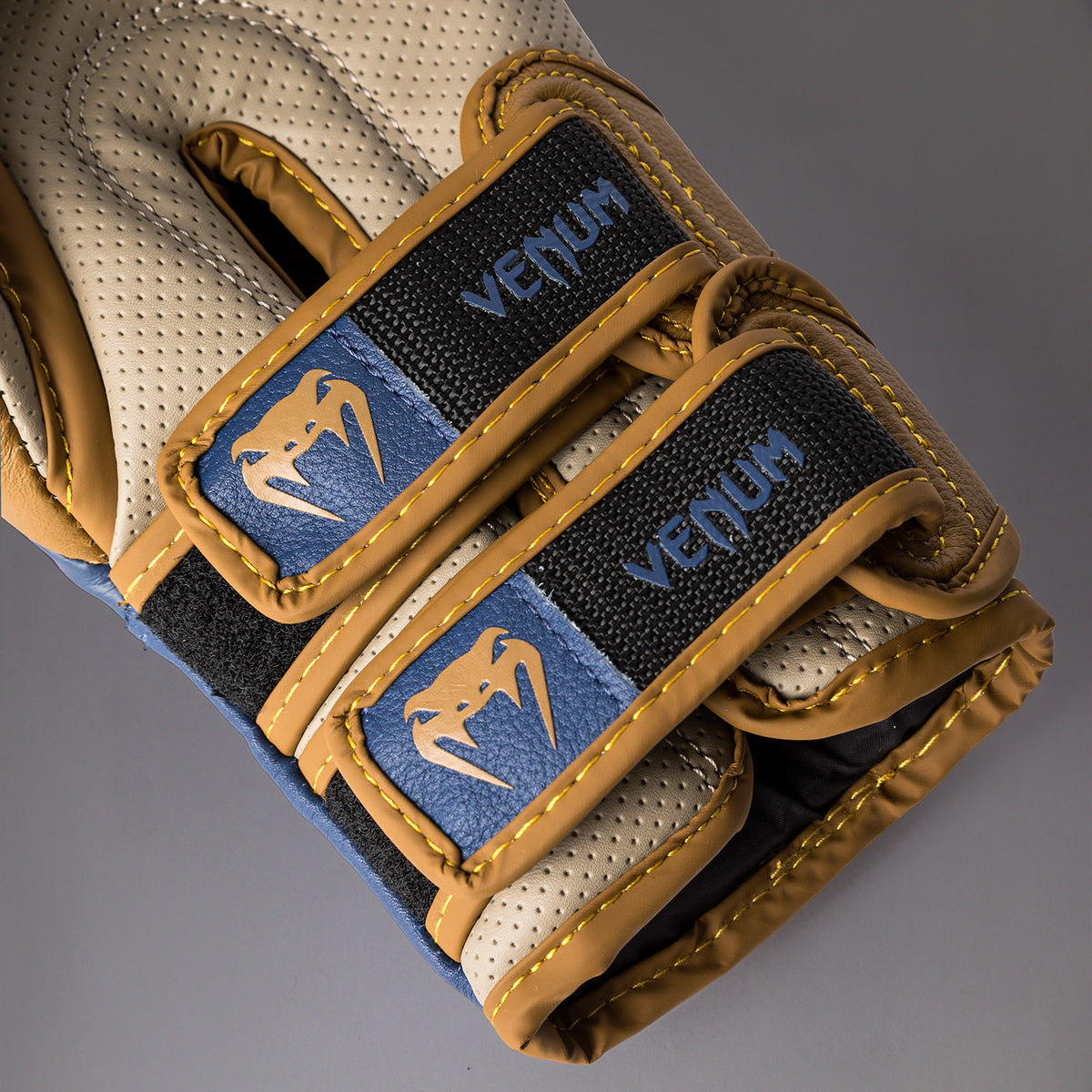 Gants de boxe Venum Reverso - Camel/Bleu Royal - product-type_Gants de boxe