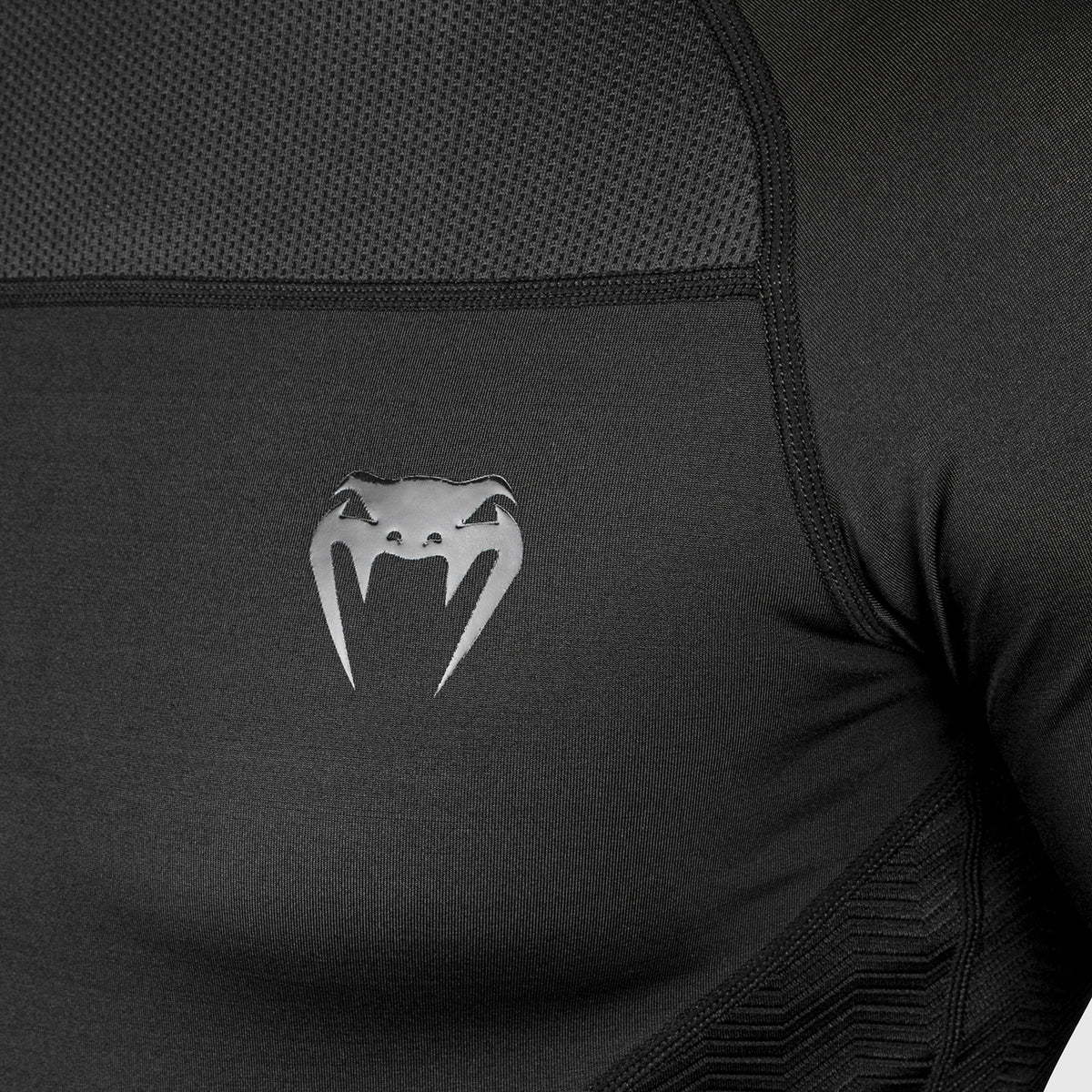 Rashguard Venum G-Fit - Manches Courtes- Noir - product-type_T-Shirts de Compression