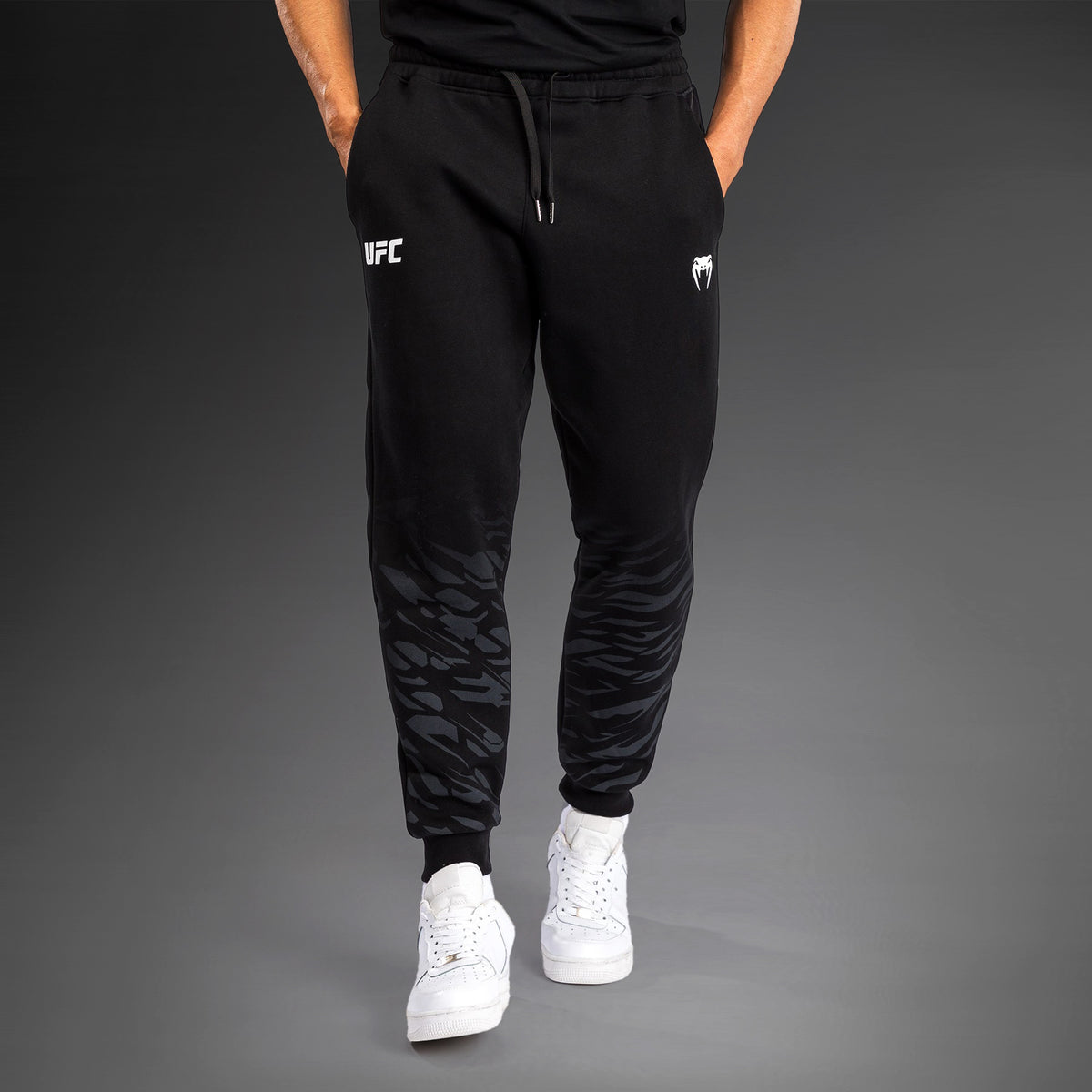 Pantalon pour Hommes UFC Fusion by Venum Replica - Noir - product-type_Pantalons de jogging