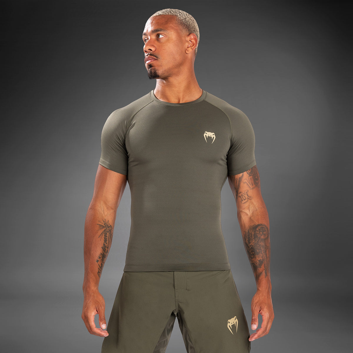 Rashguard à manches courtes pour hommes Venum Contender - Kaki - product-type_T-Shirts de Compression