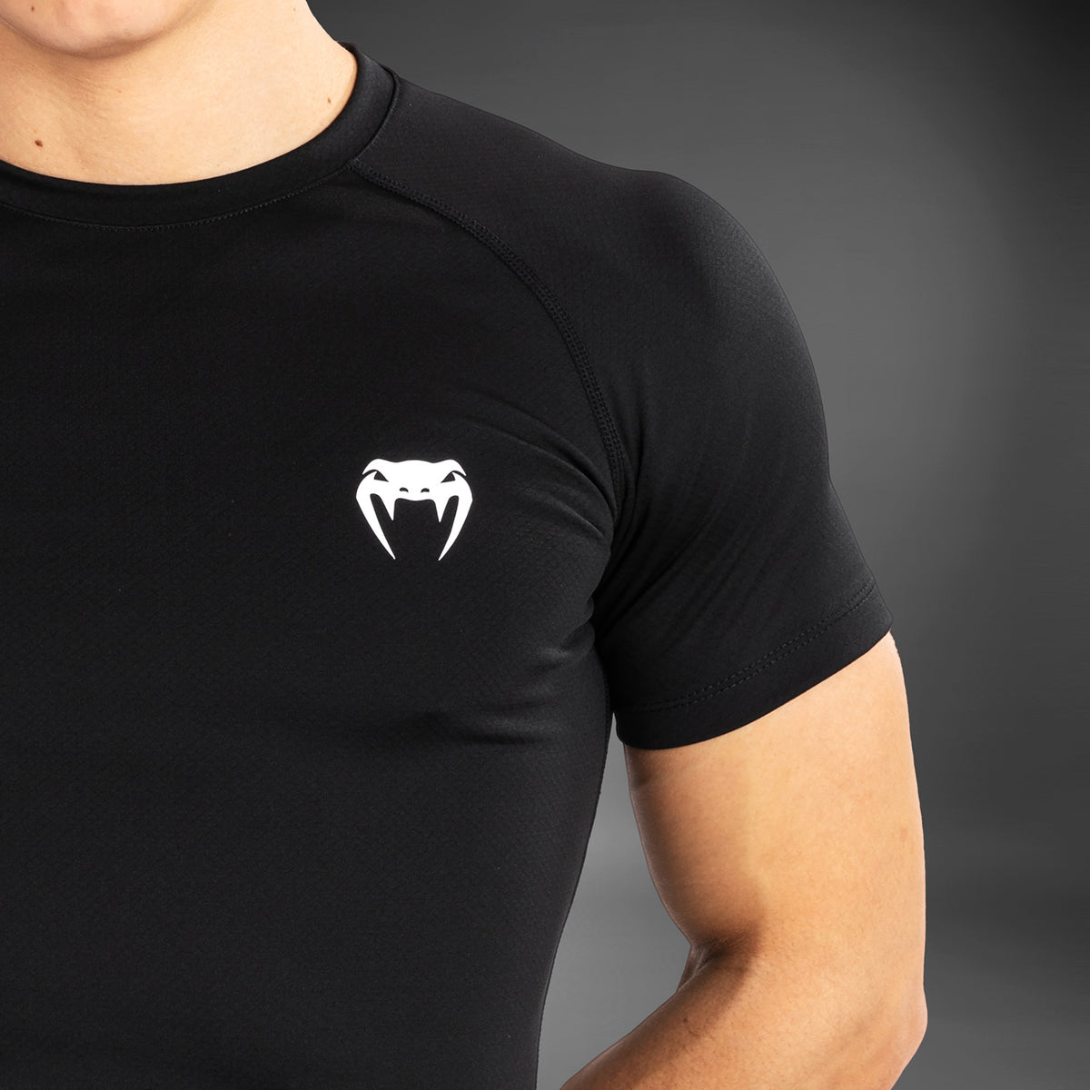 Rashguard à manches courtes pour hommes Venum Contender - Noir/Blanc - product-type_T-Shirts de Compression