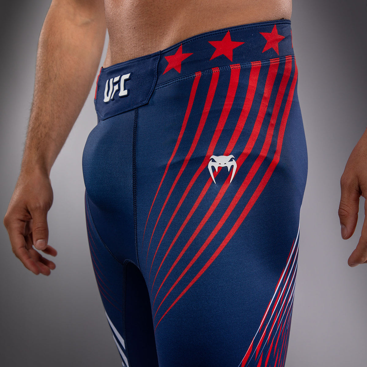 Official UFC Freedom 250 by Venum Authentic Fight Night Short Vale Tudo pour homme - Bleu - product-type_Shorts de compression