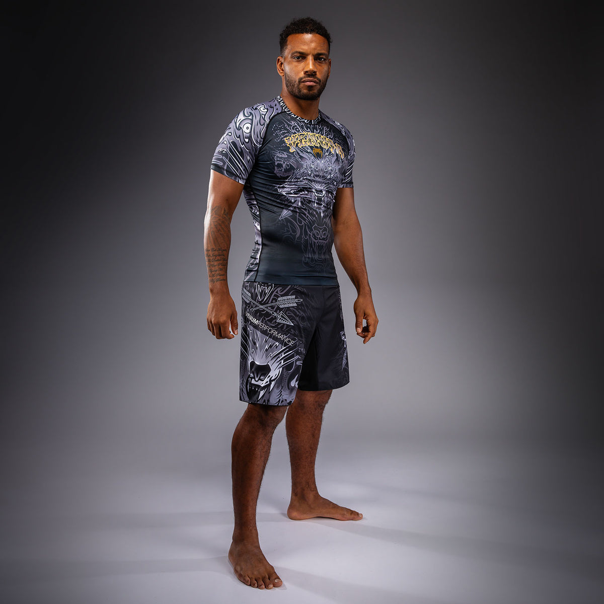 Rashguard à Manches Courtes Venum Wolf Atak – Noir/Gris - product-type_T-Shirts de Compression