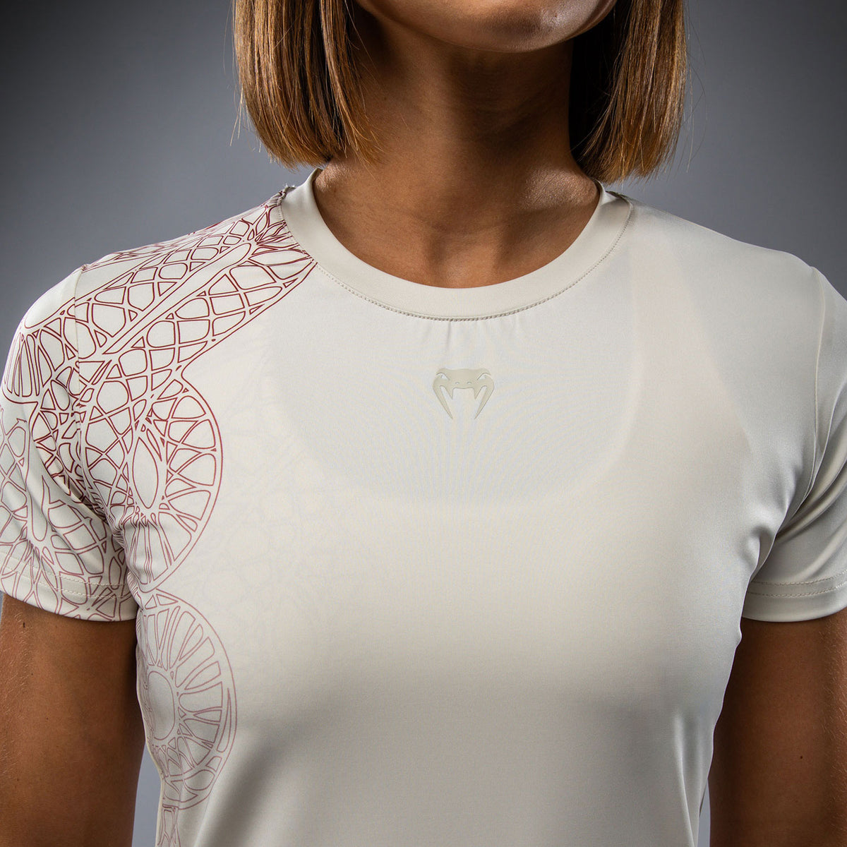 T-shirt Dry-Tech pour Femmes Venum Serpenti – Ivoire/Bordeaux - product-type_T-Shirts Dry Tech