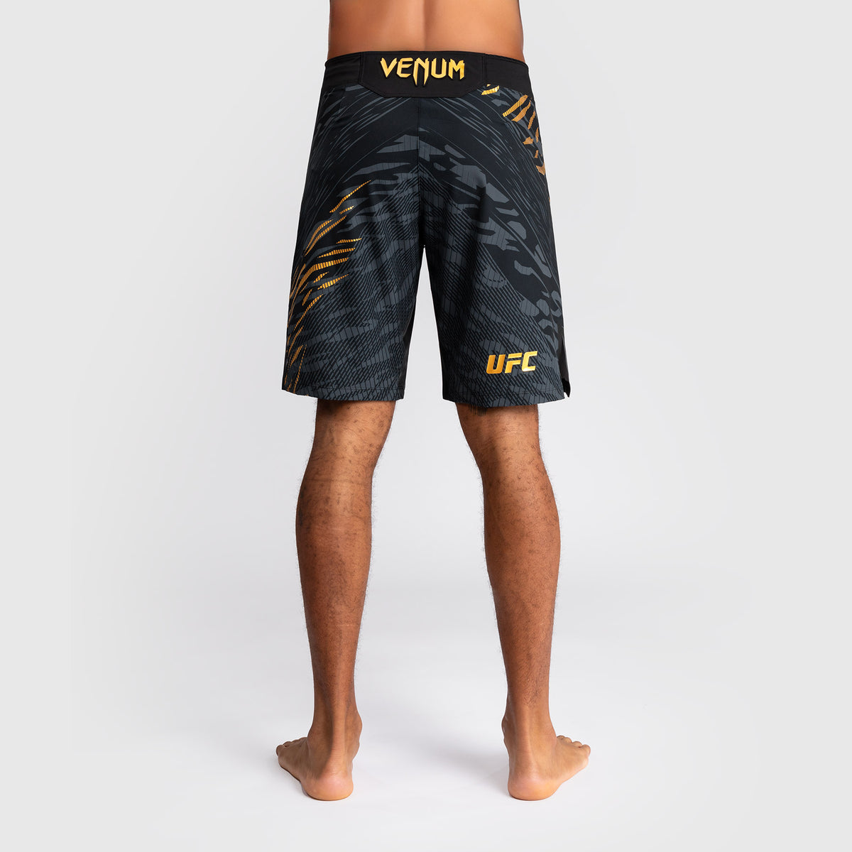 Shorts de Combat pour Hommes UFC Fusion by Venum Personnalisé Authentic Fight Night - Coupe Longue - Champion - product-type_Shorts de MMA