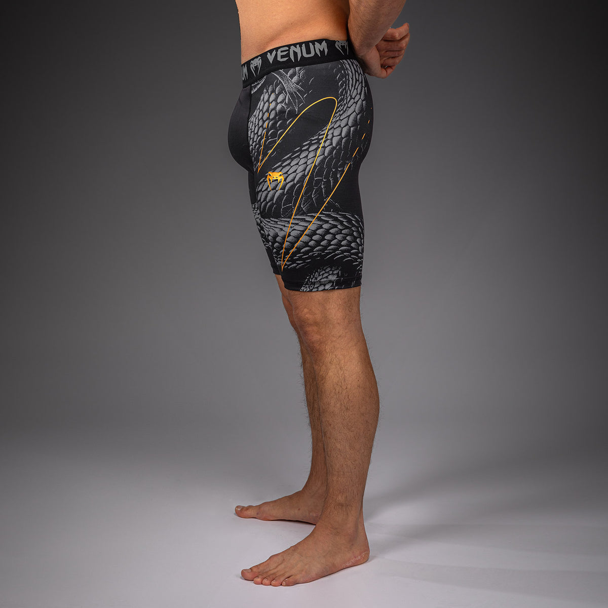 Short de Compression Venum Matupa - Noir/Gris/Or - product-type_Shorts de compression