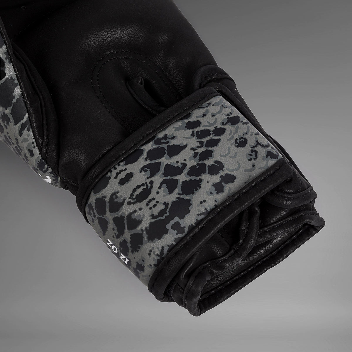 Gants de boxe Venum Amazonia - Gris foncé - product-type_Gants de boxe