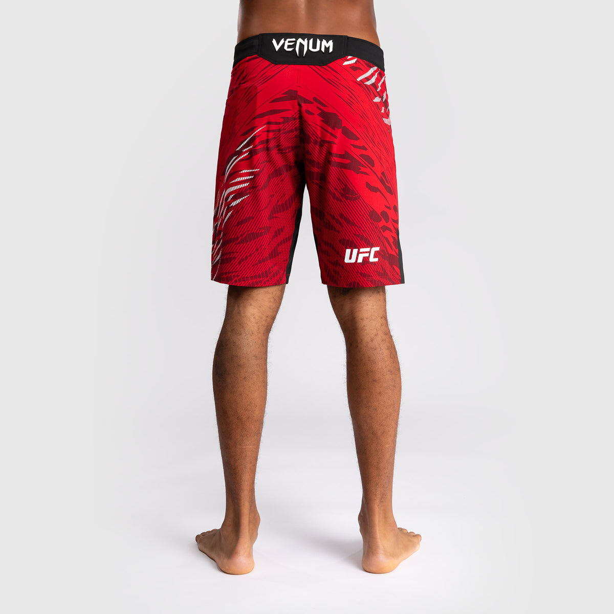 Shorts de Combat pour Hommes UFC Fusion by Venum Personnalisé Authentic Fight Night - Coupe Longue - Rouge - product-type_Shorts de MMA