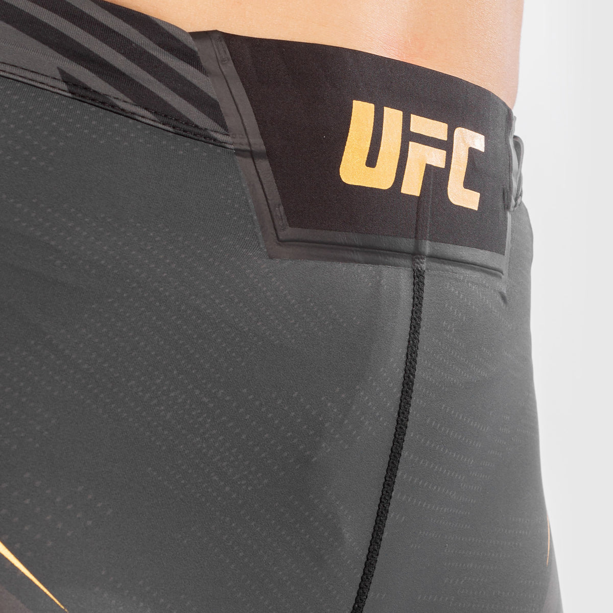Short de Vale tudo Femme UFC Venum Authentic Fight Night - Coupe Longue - Champion - product-type_Shorts de compression