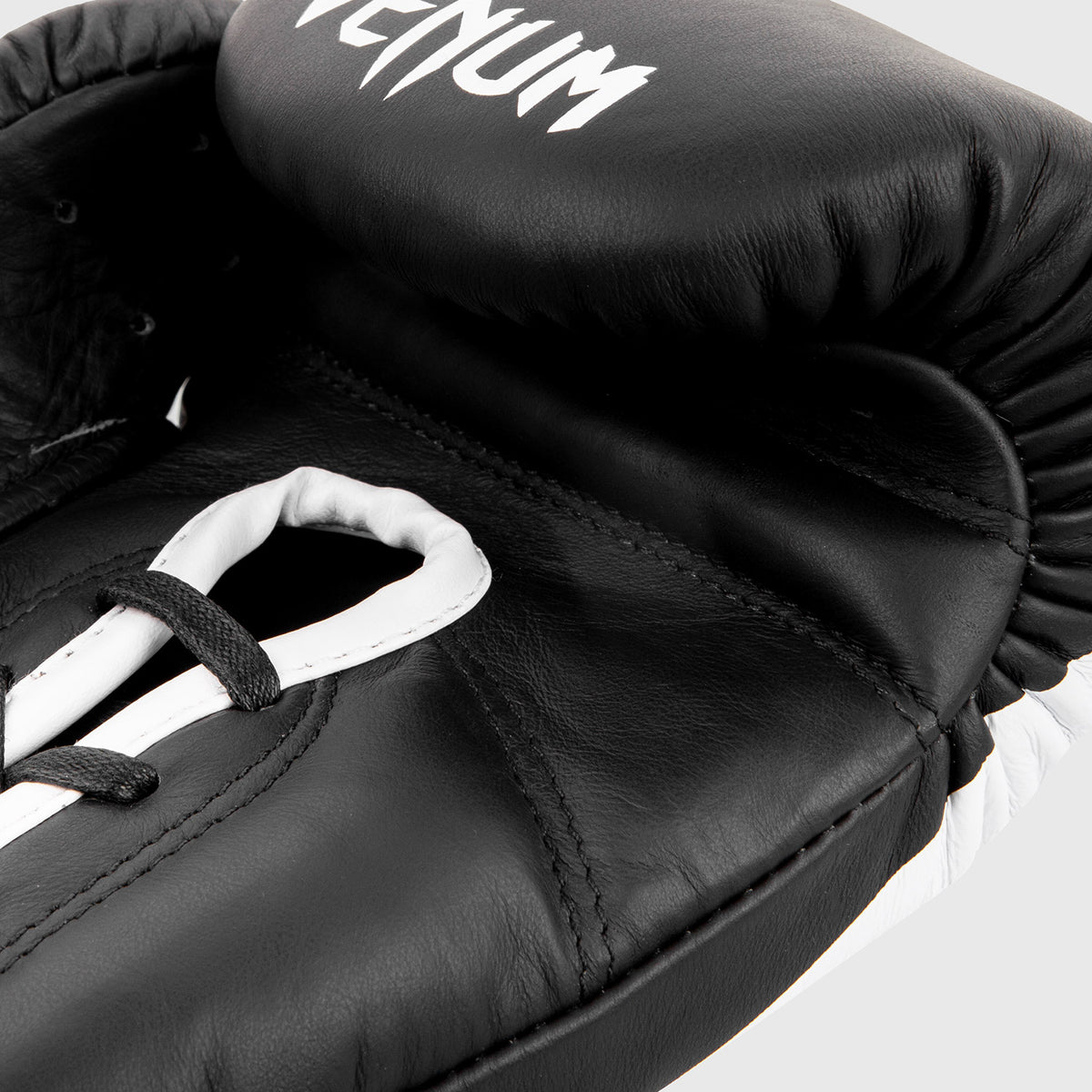 Gants de Boxe Pro Venum Giant 2.0 - Avec Lacets - product-type_Gants de boxe