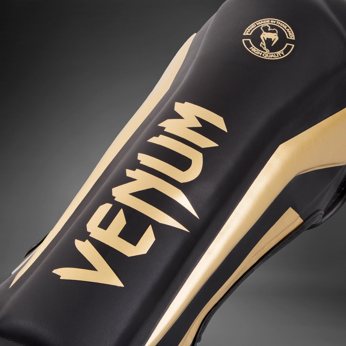 Protège-tibias Venum Elite - Noir/Doré - product-type_Protège-tibias