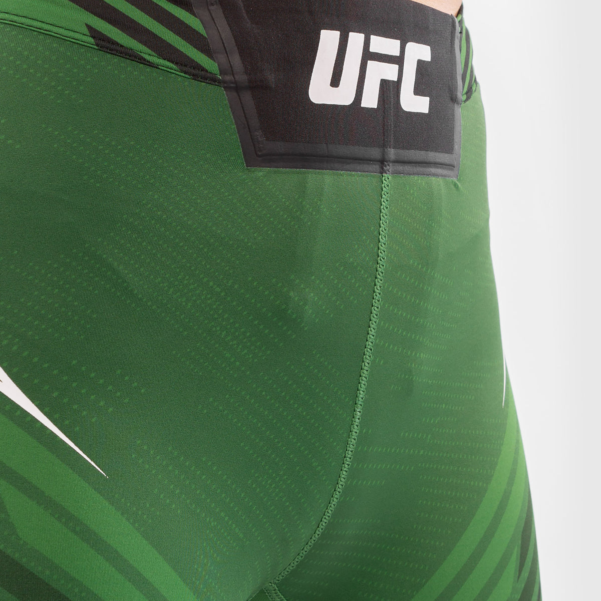 Short de compression pour Femmes UFC Venum Authentic Fight Night - Coupe Longue - Vert - product-type_Shorts de compression