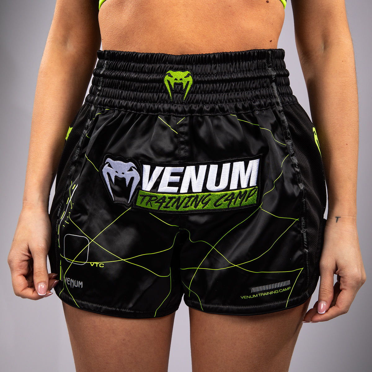 Short de Muay Thai Venum Training Camp 4.0 - Noir/Vert Fluo - product-type_Shorts de Muay Thai
