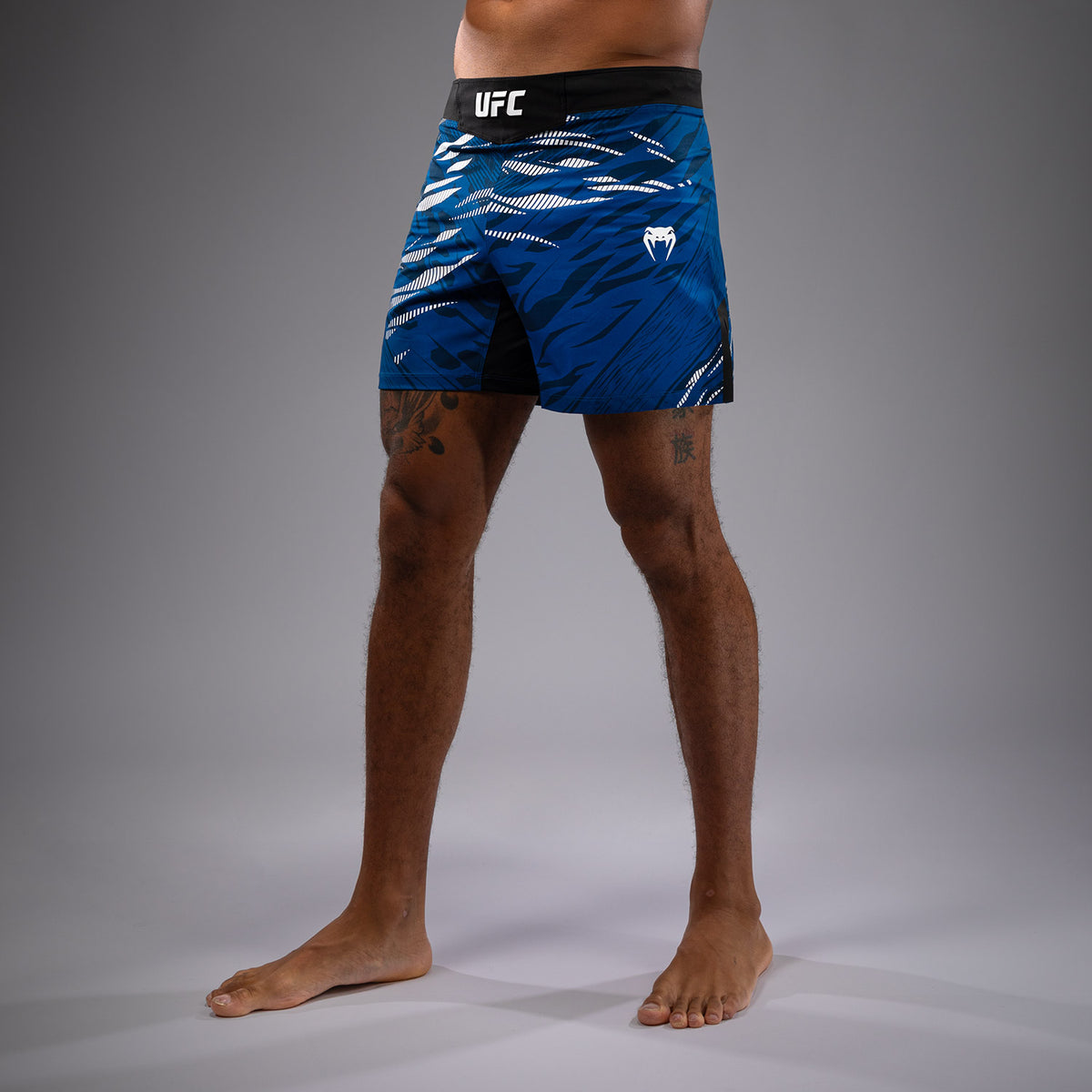Shorts de Combat pour Hommes UFC Fusion by Venum Authentic Fight Night - Coupe Courte - Bleu - product-type_Shorts de MMA
