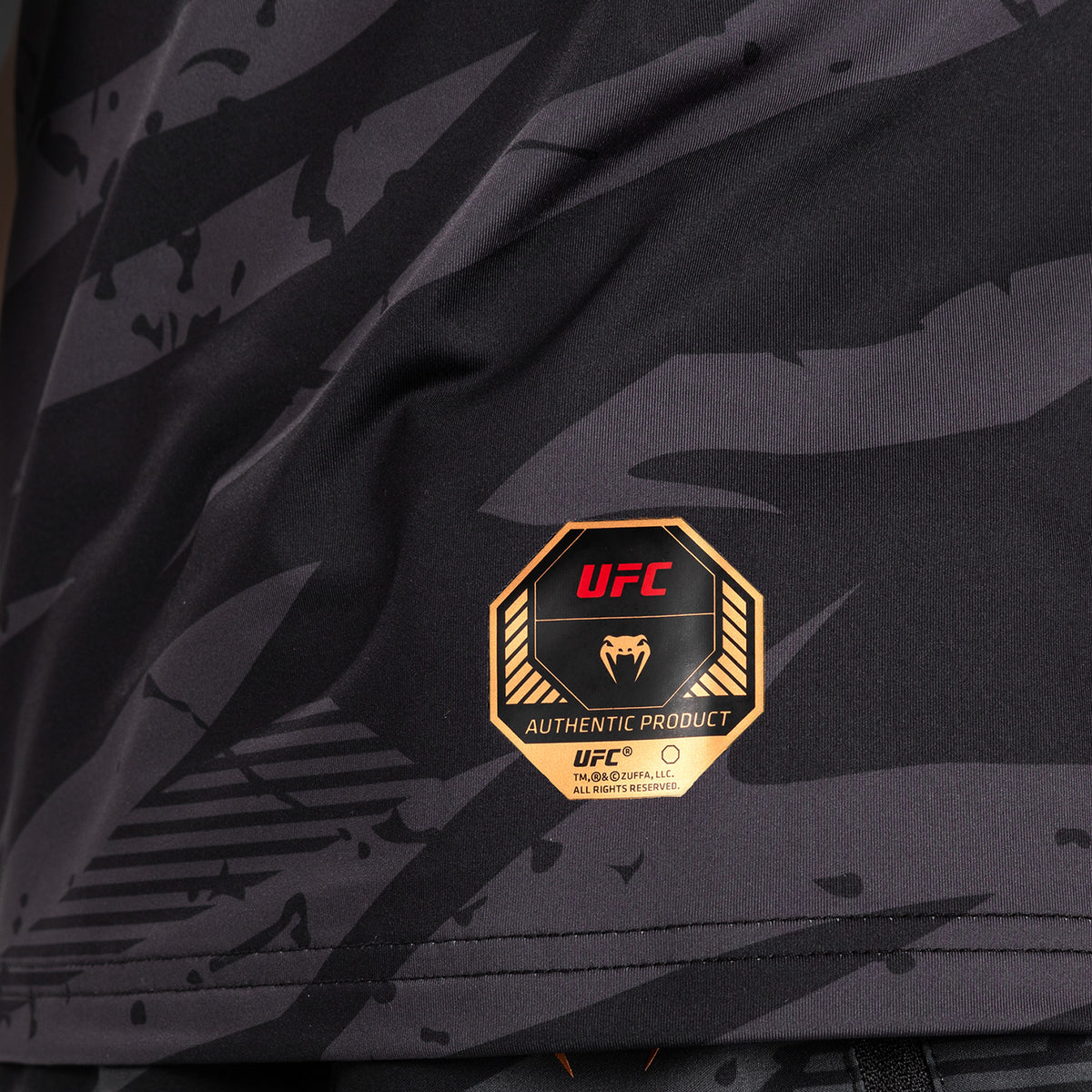 T-Shirt Dry-Tech pour Hommes UFC Adrenaline by Venum Fight Week - Urban Camo - product-type_T-Shirts Dry Tech