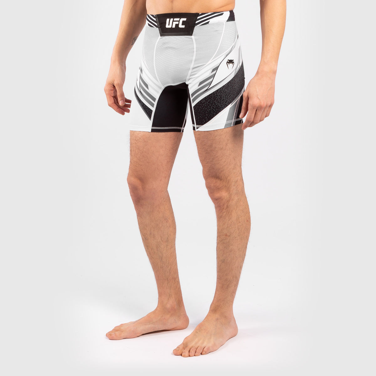 Short de Vale tudo Homme UFC Venum Authentic Fight Night - Coupe Courte - Blanc - product-type_Shorts de compression