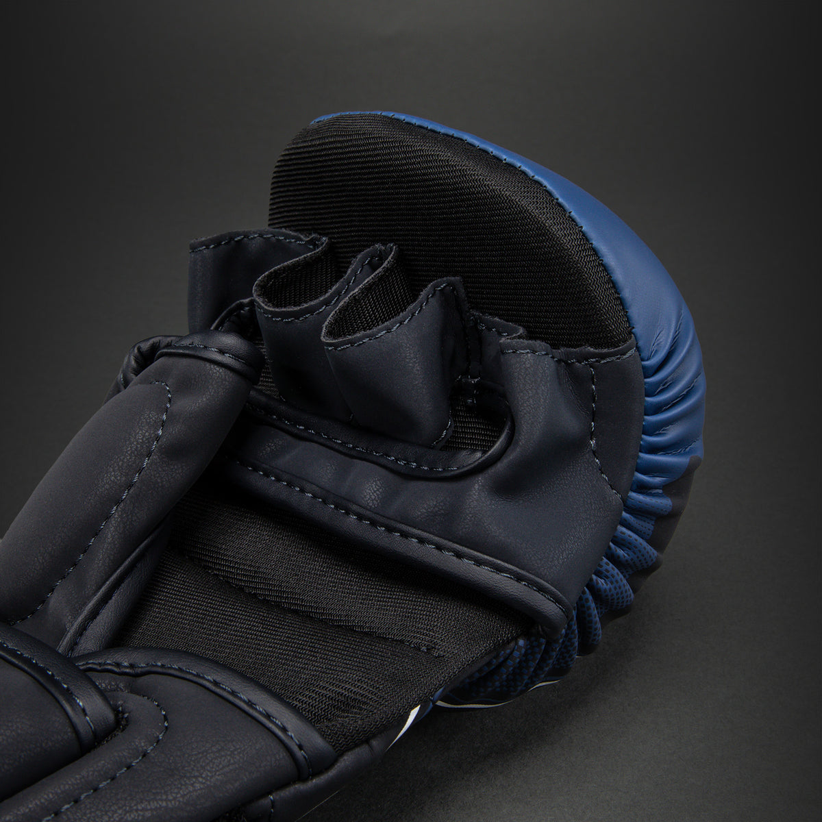 Gants de sparring Venum G-Core - Bleu marine/Blanc - product-type_Gants de MMA