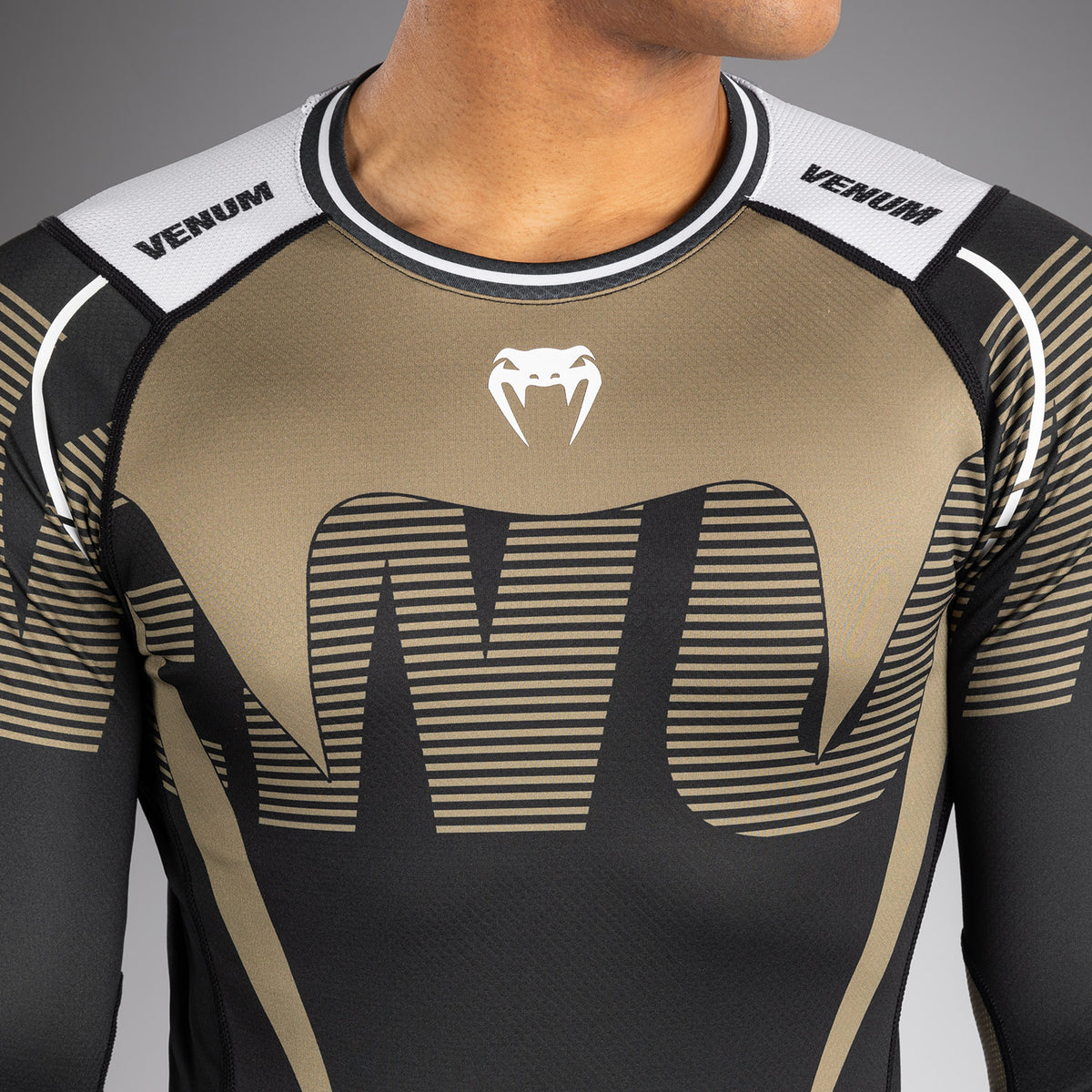 Rashguard Manches Longues Venum Adrenaline – Noir/Sable - product-type_T-Shirts de Compression