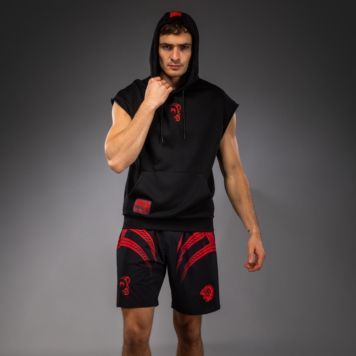 Sweat à capuche sans manches Venum x Mike Tyson Tiger - Noir Profond/Rouge Intense - product-type_Sweatshirts