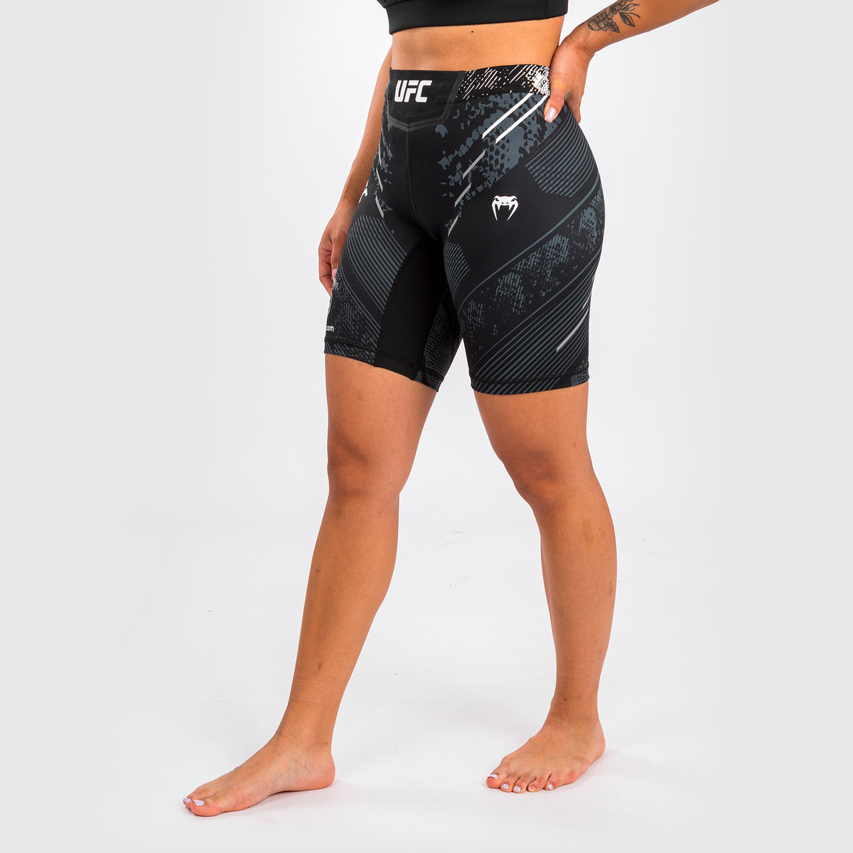 Short de compression Long Fit pour Femmes UFC Adrenaline by Venum Authentic Fight Night - Noir - product-type_Shorts de compression