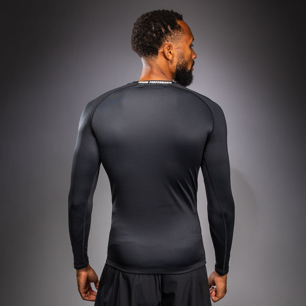 Rashguard à Manches Longues Venum Edge – Noir/Sable - product-type_T-Shirts de Compression