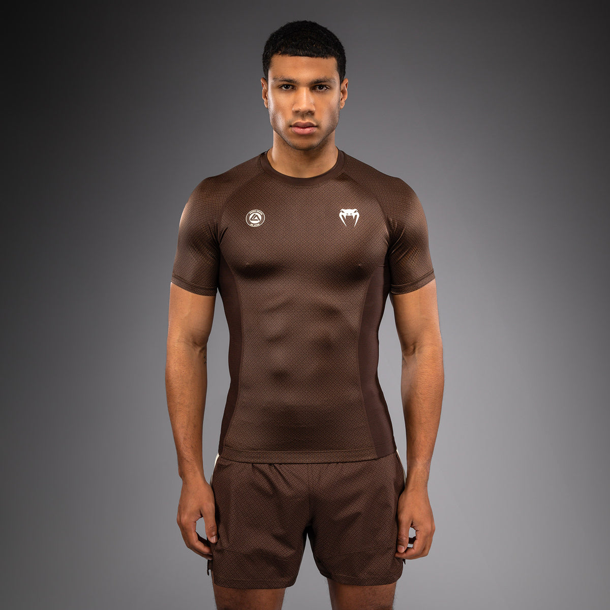 Rashguard à Manches Courtes Venum x Roger Gracie Academy - Marron Foncé - product-type_T-Shirts de Compression