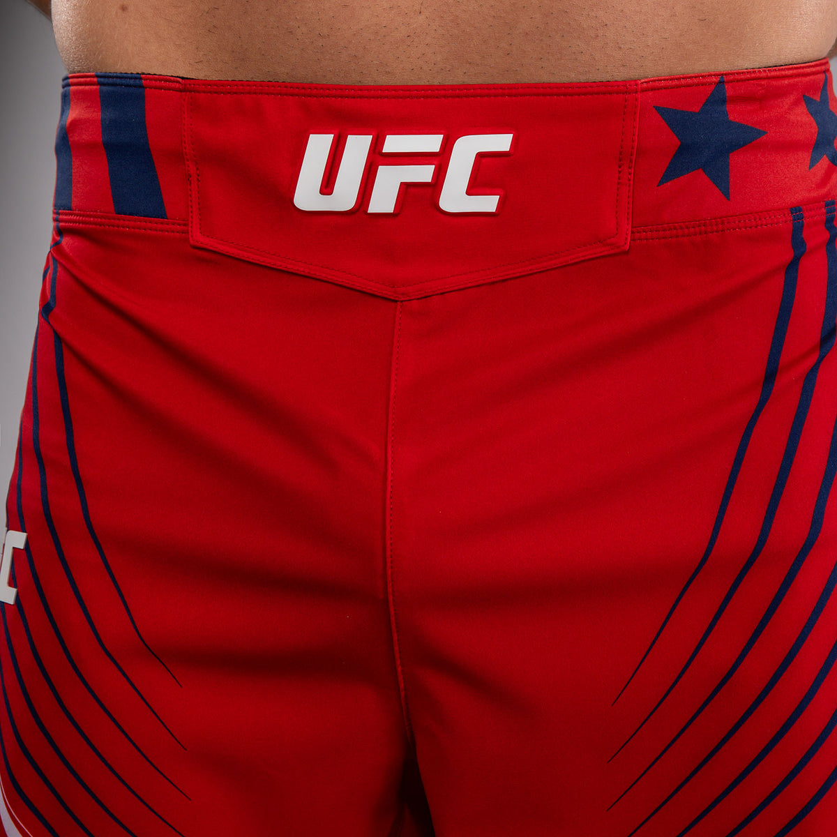 UFC Freedom 250 by Venum Authentic Fight Night Short de combat coupe courte Personnalisé pour homme - Rouge - product-type_Shorts de MMA