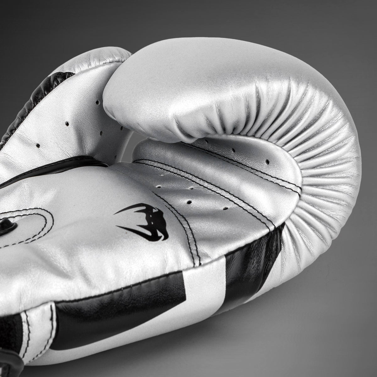 Gants de boxe Venum Elite - Argent/Noir - product-type_Gants de boxe