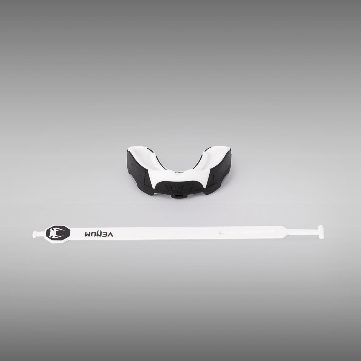 Protège-dents Venum Predator avec/sans Sangles - Noir/Blanc - product-type_Protège-lèvres