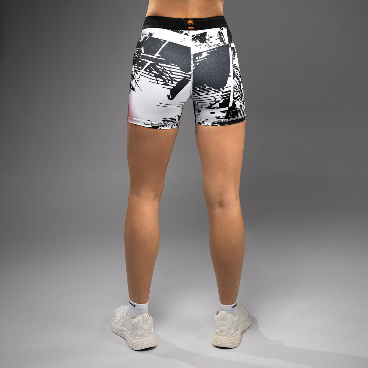 Short de compression Performance Femme UFC Zenith by Venum Authentic Fight Week - Blanc - product-type_Shorts de compression