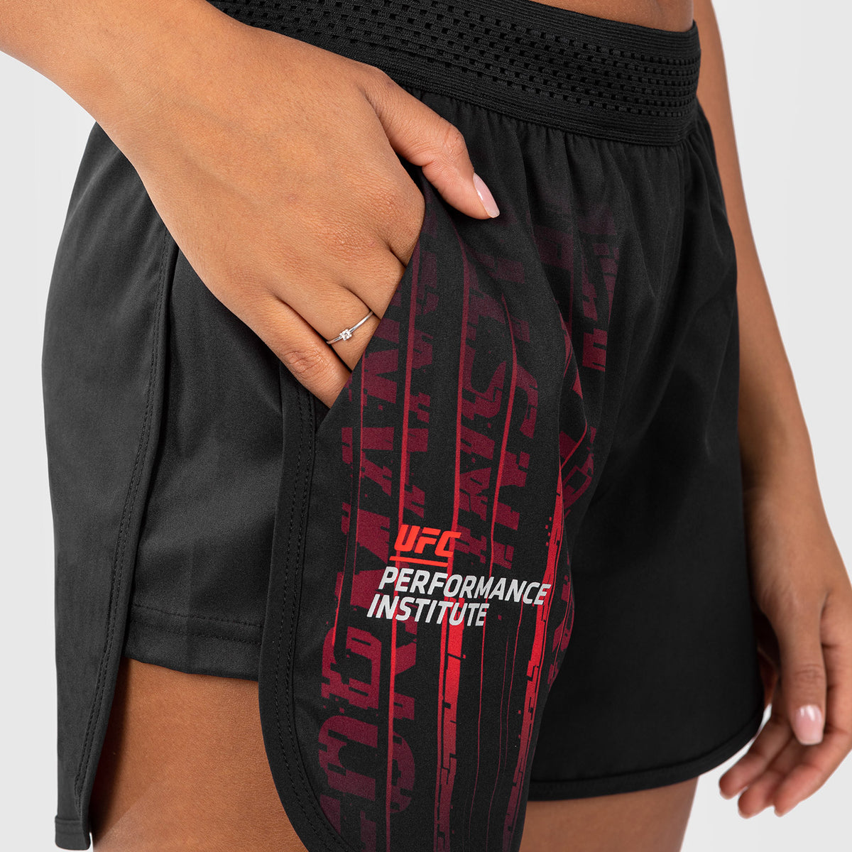 Short de Performance pour Femmes UFC Venum Performance Institute 2.0 - Noir/Rouge - product-type_Shorts de training
