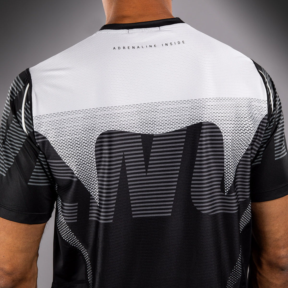 T-shirt Venum Adrenaline Dry Tech – Noir/Gris Argenté - product-type_T-Shirts Dry Tech