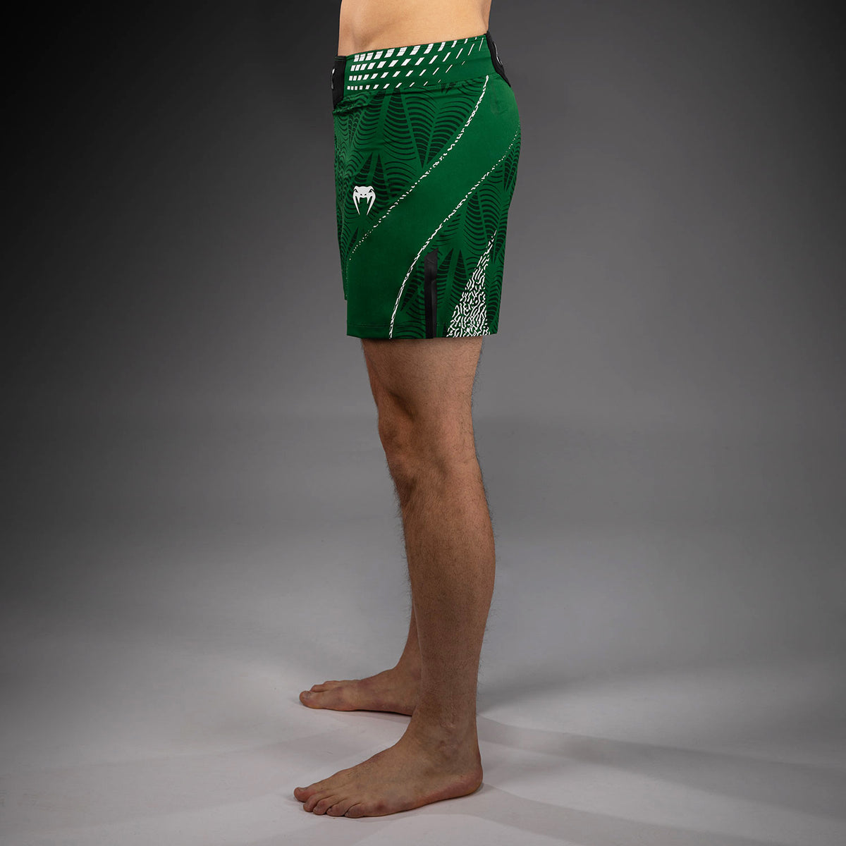 Short de combat coupe courte Homme Personnalisé UFC Zenith by Venum Authentic Fight Night - Vert - product-type_Shorts de MMA