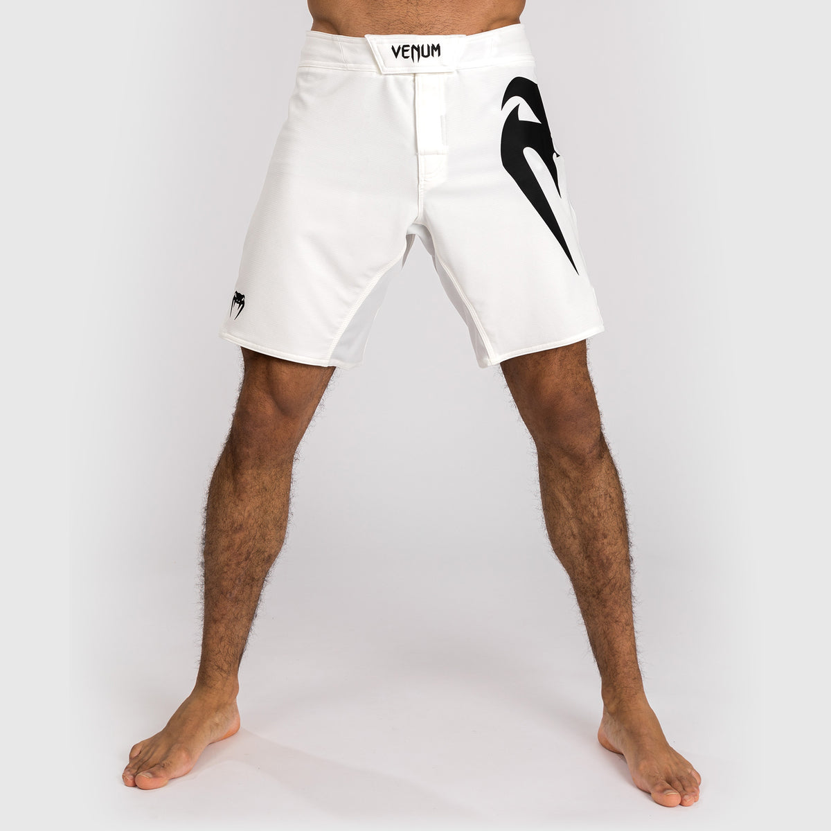 Shorts de combat Venum Light 5.0 - Blanc/Noir - product-type_Shorts de MMA