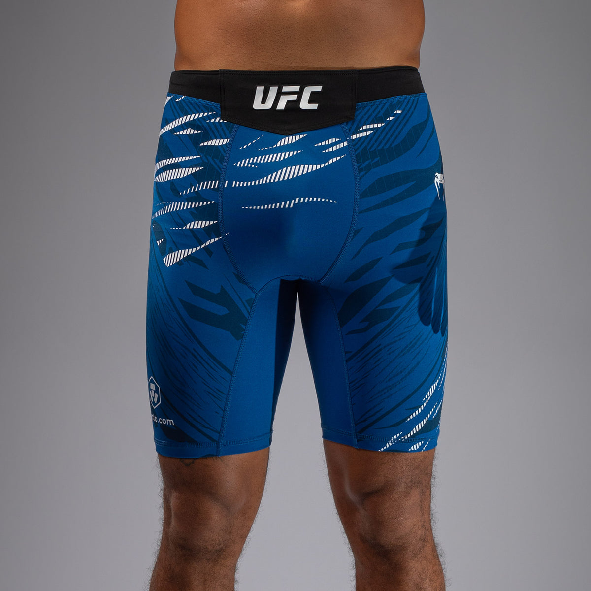 Shorts Vale Tudo pour Hommes UFC Fusion by Venum Personnalisé Authentic Fight Night - Bleu - product-type_Shorts de MMA