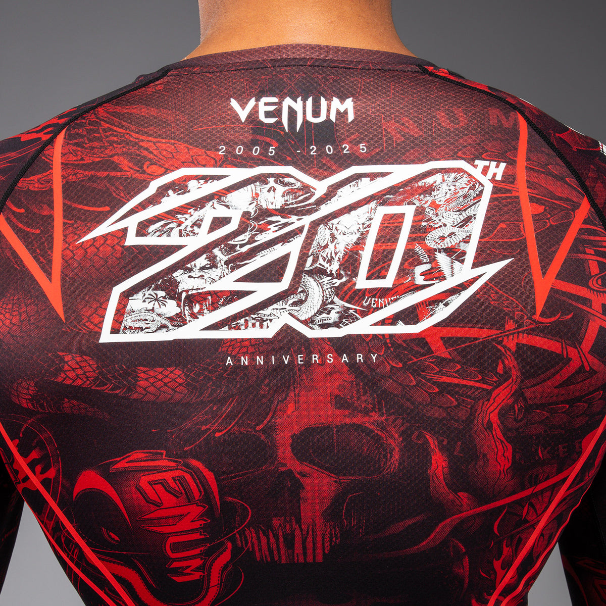 Rashguard à Manches Longues Venum 20th Anniversary - Noir/Rouge - product-type_T-Shirts de Compression