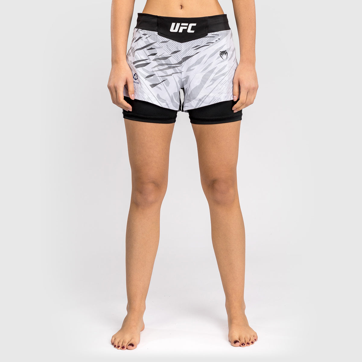 Shorts de Combat pour Femmes UFC Fusion by Venum Personnalisé Authentic Fight Night - Blanc - product-type_Shorts de MMA
